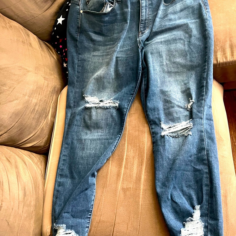 Judy Blue Size 20 Distressed jeans